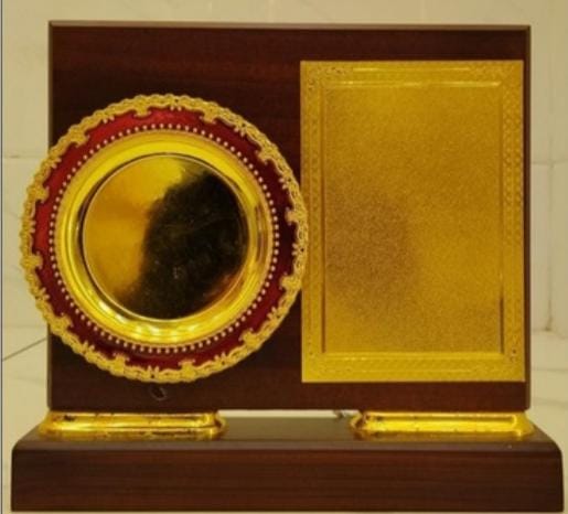 10628 {WITH BOX}